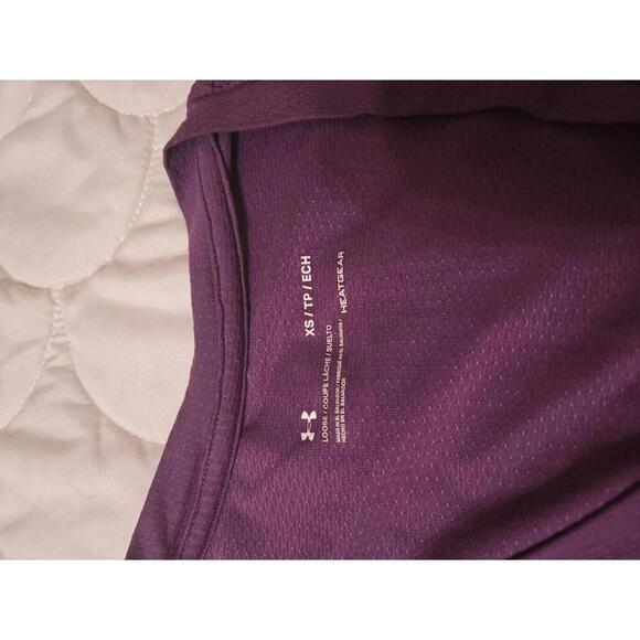 Under Armour Women's Purple HeatGear V-Neck Activewear Top XS - Picture 2 of 5